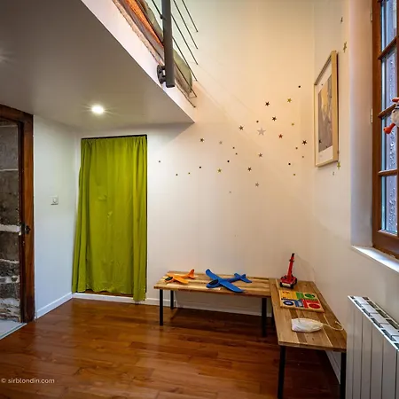 L'ecrin De Chambery, Coeur De Centre Ville, Calme Et Espace Apartmán